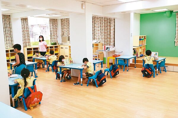 北市2歲人口共有2萬多人,但公共化幼兒園2歲班僅有198班、招收3000多名學生,僧多粥少。聯合報系資料照