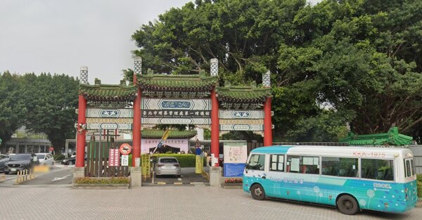 台北市長參選人拋出將台北市立第一殯儀館於明年中拆除的政策，不過市議員仍為時程安排並不合理。圖／取自google maps