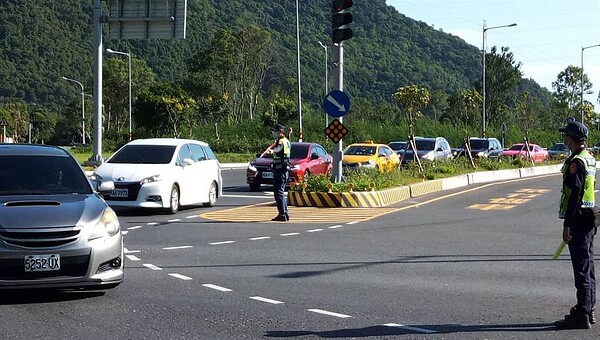 中秋連假蘇花路廊估湧9萬輛車次。圖／中時報系資料照