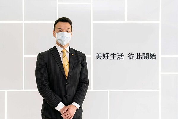 永慶房屋人資部資深經理塗振宏表示,永慶店數、人數、業績全面雙位數成長,持續招募更多好人才。圖/永慶房產集團提供