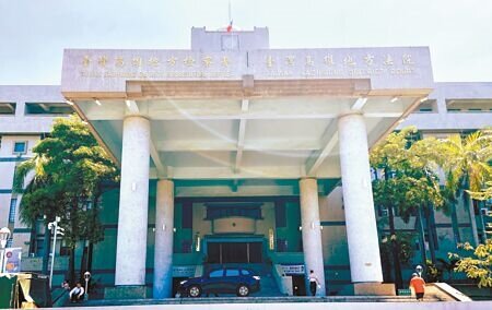 黃姓男子與陸籍王姓女子為夫妻,2人血型皆為O型血,卻因為醫院將小女兒的血型誤植為A型血,害黃男以為王女外遇,提起親子訴訟,沒想到相驗才知小女兒為親骨肉,因此向醫院求償,高雄地方法院判敗訴。(楊舒婷攝)