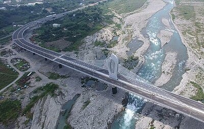 東勢－豐原生活圈快速道路目前完成東勢端，第4－5標橋梁。圖／建設局提供