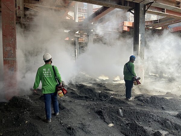 高雄市近日擴大清理環境也執行疫調採檢,再查出2例登革熱陽性病例。記者王昭月/翻攝