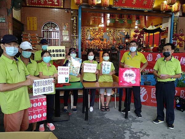 莊欽億表示，雖然因里區區域內狹長廣大，資源回收相對困難，但仍然鼓勵民眾回收做環保。圖／莊欽億提供
