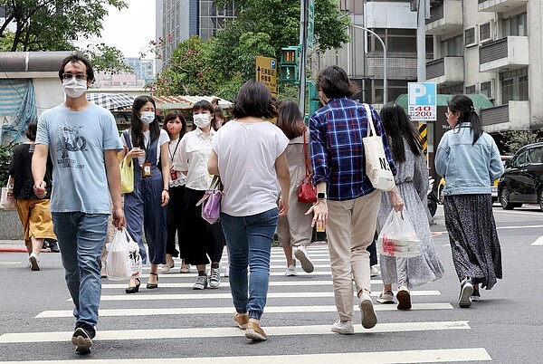 示意圖。今年經濟成長率可能無法「保四」，加上美國聯準會鷹式升息，不過，全球景氣不確定因素升高，並未衝擊國內就業市場。本報系資料庫 