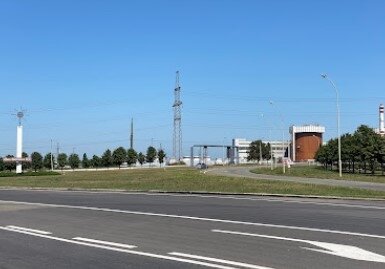烏克蘭官員指出，一枚強大的俄羅斯飛彈19日午夜剛過便在距「南烏克蘭核電站」不到900英尺（約274公尺）的地方爆炸、險些造成核災難。圖／翻攝自Google maps