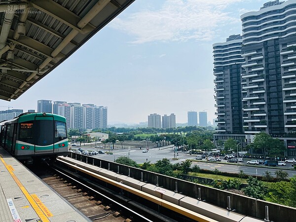 高雄捷運紅線R22青埔站是將來高雄(橋頭)新市鎮交通運輸核心。(好房網News記者楊欽亮 / 攝)