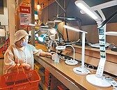 拚省351億度電　2025年市售只准賣LED燈