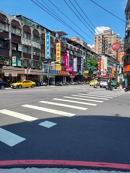 國光里陽光普照。圖／易小滿攝
