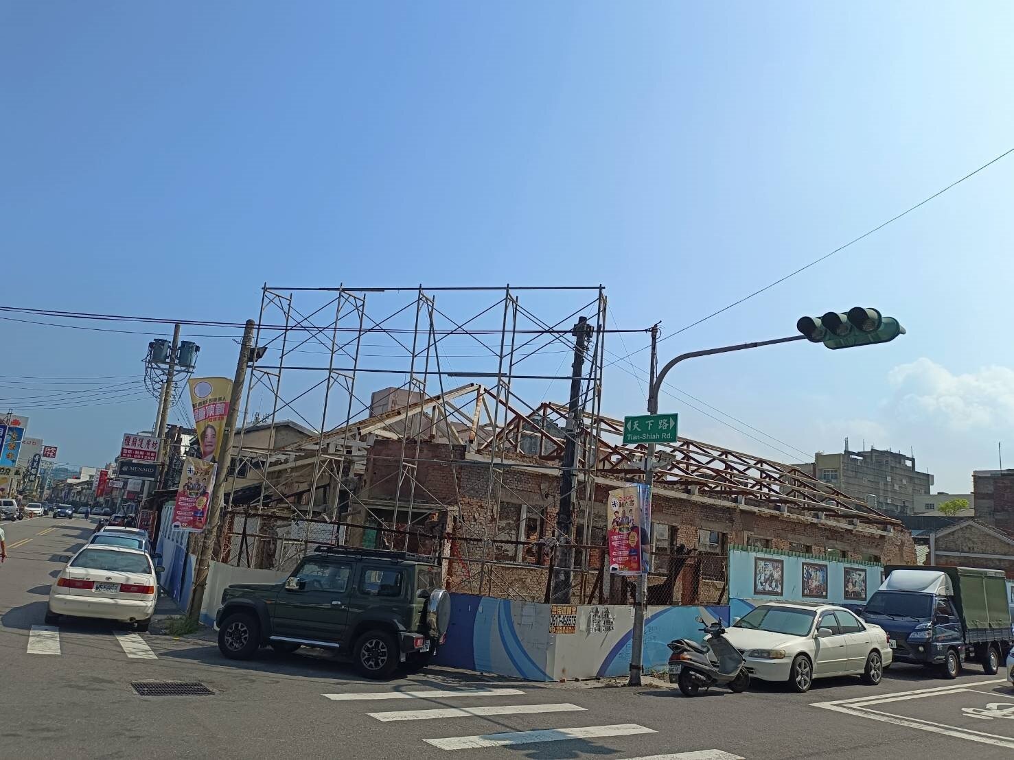 苑裡菜市場自2018年發生大火後，延宕4年多至今仍未重建。記者吳傑沐/攝影 