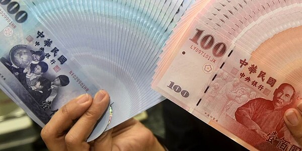 央行今年以來三度升息已使自貸案的利率大增,現在幾乎快追上已持續多年的聯貸利率1.7%的「鐵板價」。圖/中時電子報資料照片