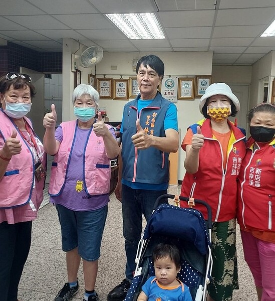 女性志工。圖/易小滿