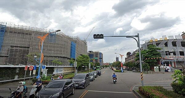 除了中科園區及產業挹注，推升區域發展及房市帶動，台中未來五年將有4座大型商場落成，機能性及便利性更提升。圖／google map