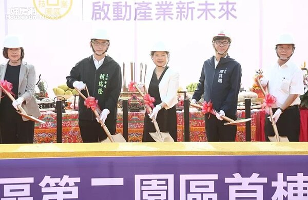高雄軟體第二園區首棟大樓今午動土,預計2026年完工。記者王昭月/攝影