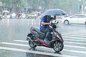 雨彈狂襲10縣市擴大到高屏　宜蘭縣持續超大豪雨