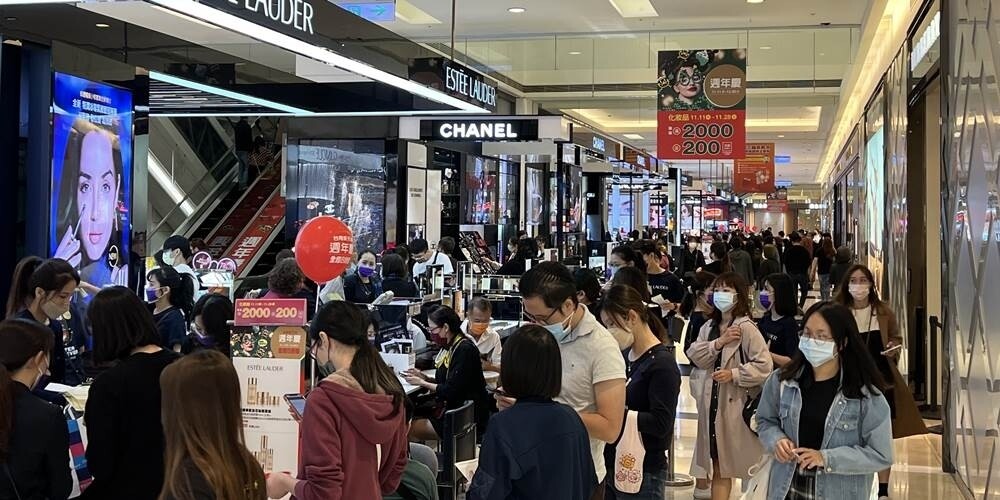 新北市百貨周年慶掀激戰，環球Global Mall、宏匯廣場周年慶相繼鳴槍起跑。圖／中時電子報資料照片