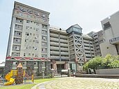 原民國宅　9月請欠租戶搬家