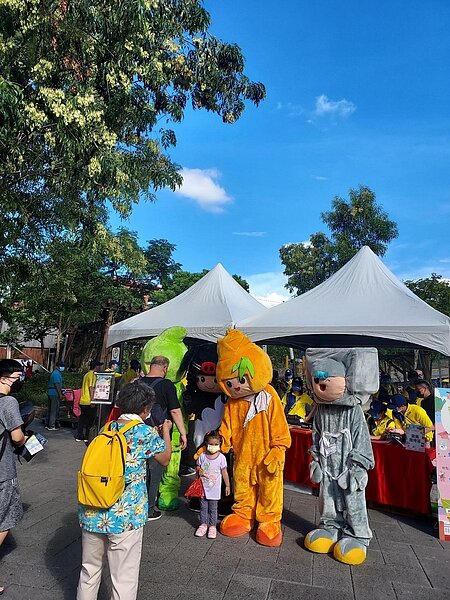 「四寶文化節」熱鬧非凡。易小滿攝
