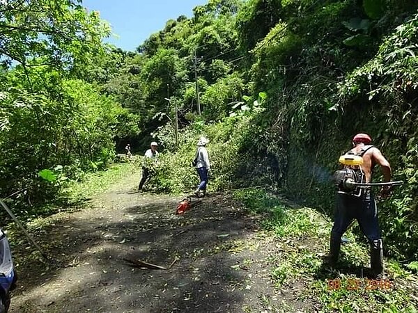 高山的守護者，使命必達排除障礙。易小滿攝
