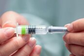 高端疫苗EUA　月底期末考