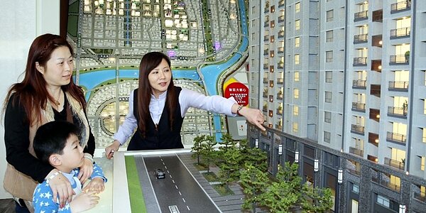 青安優惠房貸擬再續辦二年,大型行庫認為,新的青安優惠房貸利率若以9月央行升息之後利率來看,應介於1.81%~1.854%較合理。圖/中時報系資料照