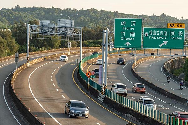 在近年竹北、竹市的高房價擠壓效應下，科技新貴紛紛轉向鄰近區域購屋。