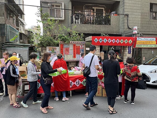 網溪里母親節活動。圖／取自「臺北市鄰里服務網」