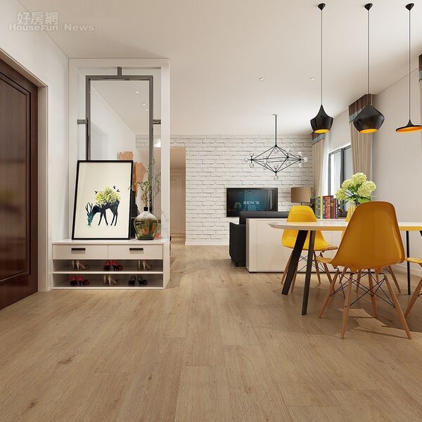 針對親子宅地板，特力屋建議可選高密度材質「超耐磨地板」。圖／特力屋提供