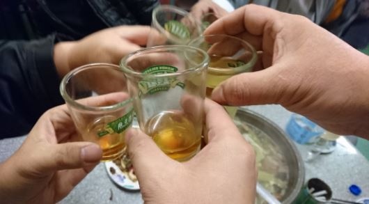 郭志東表示，喝酒的風險遠超過「可能的好處」（示意圖）<b style="color: #FF8000">  ※ 提醒您：禁止酒駕 飲酒過量有礙健康  </b>。圖／本報資料照片 