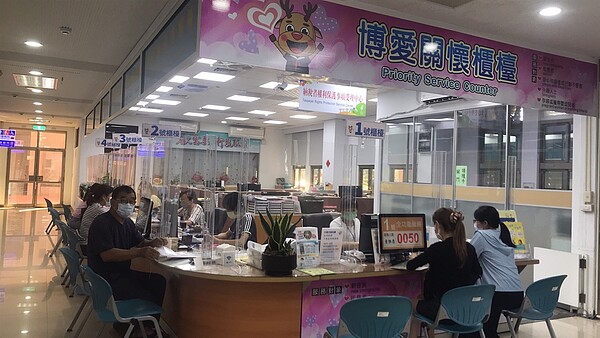 六都首推,台中通過地方稅加計利息分期繳納辦法。圖/台中市地稅局提供