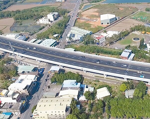配合台鐵地下化新增中路車站,桃市府推動周邊地區整體開發計畫區段徵收,並在區徵範圍內規畫國道2號中路交流道,18日獲交通部高速公路局審查通過。(交通局提供/蔡依珍桃園傳真)