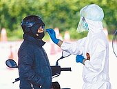 防疫雙險　理賠近1,300億　六產險全數完成增資