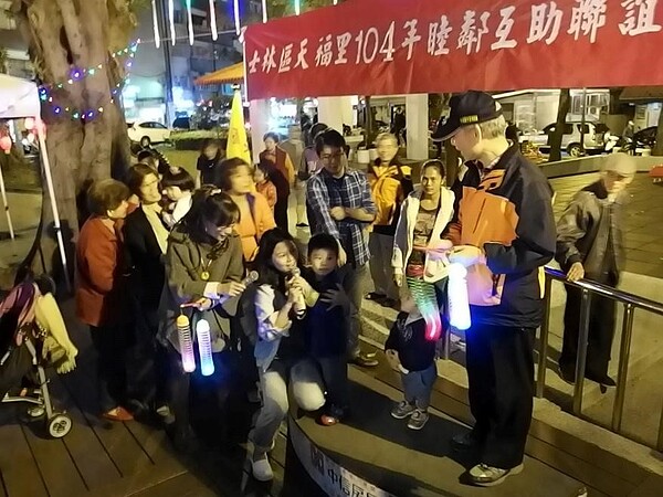 元宵節會特別舉辦提燈踩街的活動。圖/取自士林區天福里臉書粉絲專頁