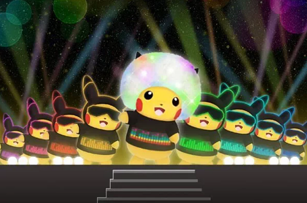爆炸頭皮卡丘將在「Pokémon GO Safari Zone:Taipei」活動中,每天晚上6點半及8點登上露天音樂台表演。圖/台北市觀光傳播局提供
