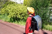 步步驚心！7成5家長不敢讓孩子獨自上學　5分鐘路程也擔心