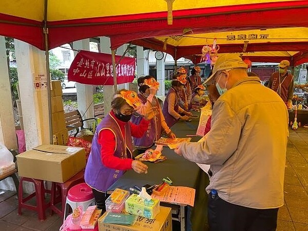 江山里元宵節睦鄰互助聯誼活動。圖／取自「臺北市鄰里服務網」
