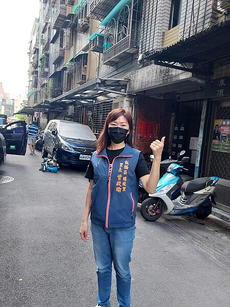 里長曾啟瑜有涵養。圖／易小滿攝

