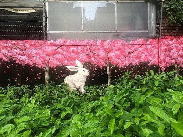 幸市里內綠地美化,由里民共同完成。圖/里長林禎吉提供