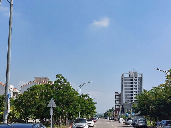 台南房市過熱?他曝2字頭成屋靜悄悄...3字頭「這產品」強強滾 劉佩真分析說,中南部一些區域因為科技業議題「過度攀高」的房價,預期會開始進入盤整期,對房市其實也是好事。圖/好房網News記者林和謙/攝