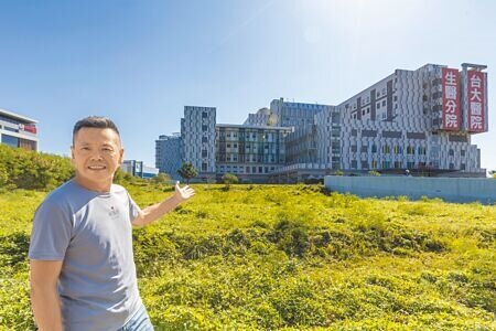 台大生醫醫院第2期研究大樓暨暨國際醫療中心新建工程流標6次,林為洲帶立法院環衛委員會到現場會勘。(羅浚濱攝)