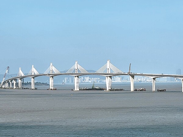 金門大橋即將通車,金門縣府研訂相關管理措施,確保安全。記者蔡家蓁/攝影