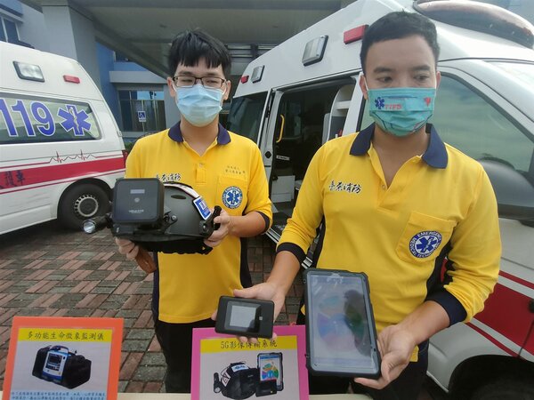 彌補醫療資源不足，台東縣消防局11年前成立被稱為「行動急診室」的高級救護隊，今天正式將「5G緊急救護資訊系統」建置完成，為全國創舉。記者尤聰光／攝影