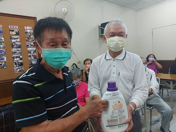 明雄里長擔任社子里里長多年，是社子里的大家長。圖／取自台北市鄰里服務網
