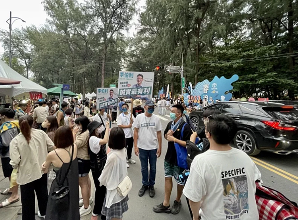 台南安平常辦大型活動,市議員候選人李伯利建議市府做好安全維護管控。圖/李伯利提供