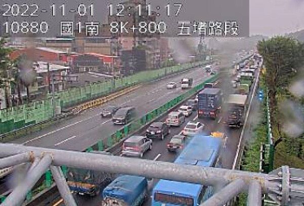 根據高公局提供畫面顯示,事發後車流至少回堵5公里。圖/高公局提供