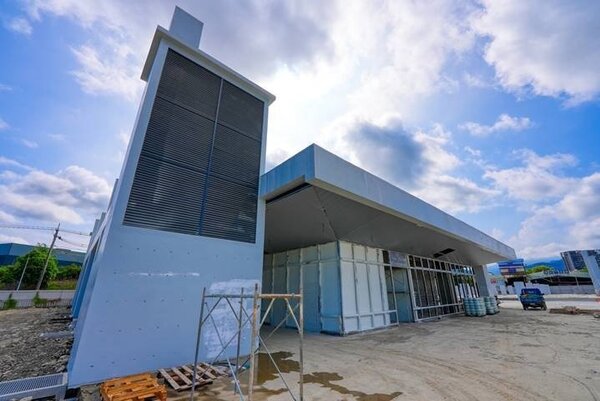 竹東交轉中心年底將完工，預計明年初正式啟用。圖／縣府提供