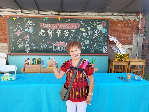 陳高美美里長目前擔任萬有里里長第二屆，里長非常喜愛他的工作。圖／萬有里辦公室臉書粉絲專頁
