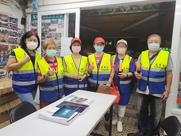 萬有里的里區安全由守望相助隊來守護。圖／萬有里辦公室臉書粉絲專頁
