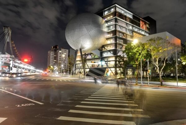 台北表演藝術中心獲2022台灣建築獎佳作。圖／OMA大都會建築事務所提供
