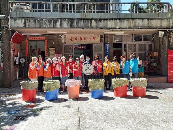 龍生里幸福有里資收站。圖／取自「沈鳳雲」臉書